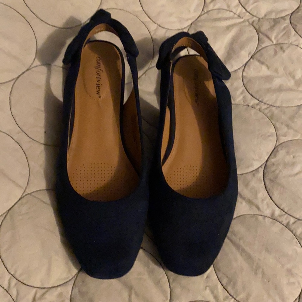 Navy comfort view sling backs 8.5